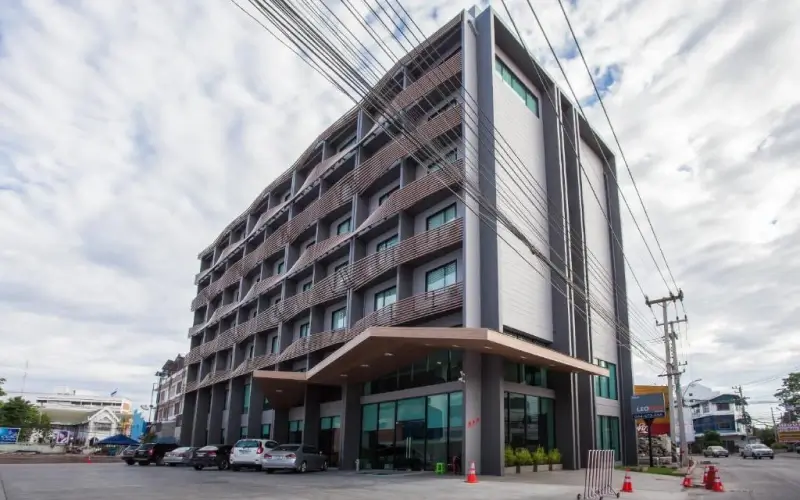 โรงแรมลีโอซอ โคราช
